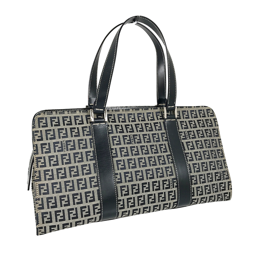 フェンディ ショルダーバッグ