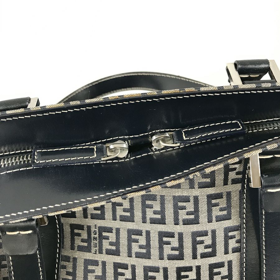 フェンディ ショルダーバッグ