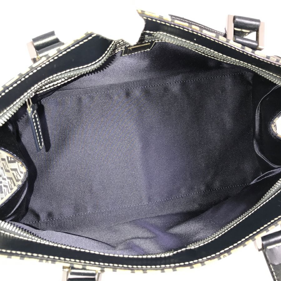 フェンディ ショルダーバッグ