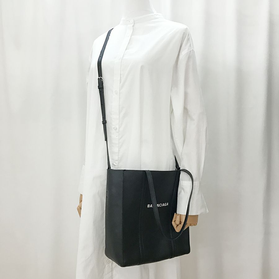 バレンシアガ トートバッグ