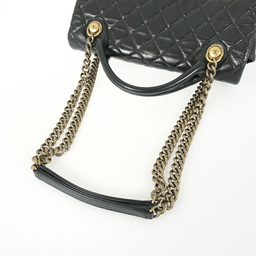 シャネル ショルダーバッグ