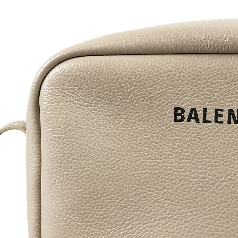 バレンシアガ ショルダーバッグ