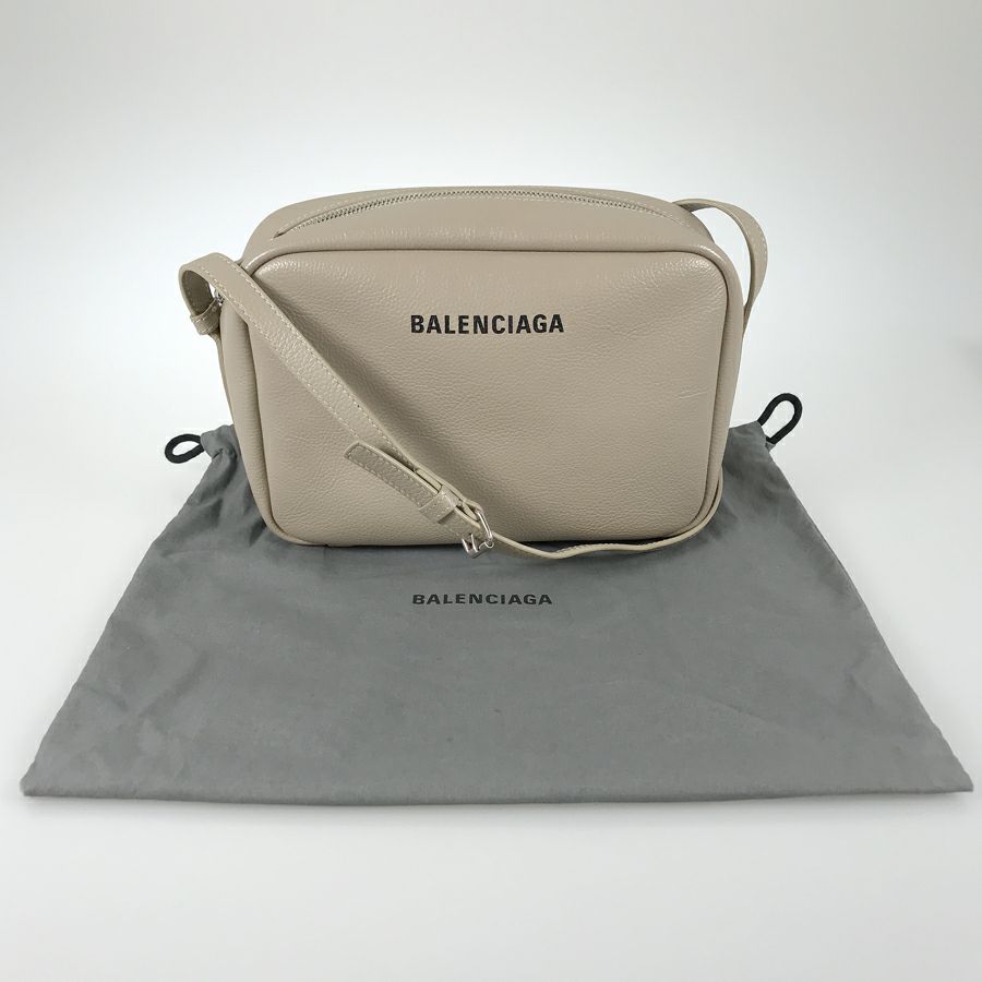 バレンシアガ ショルダーバッグ