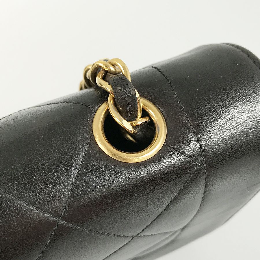 シャネル ショルダーバッグ