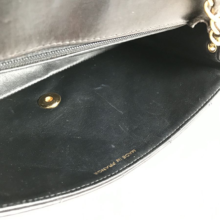 シャネル ショルダーバッグ