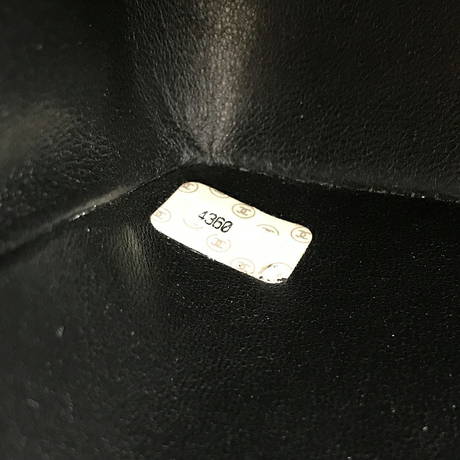 シャネル ショルダーバッグ