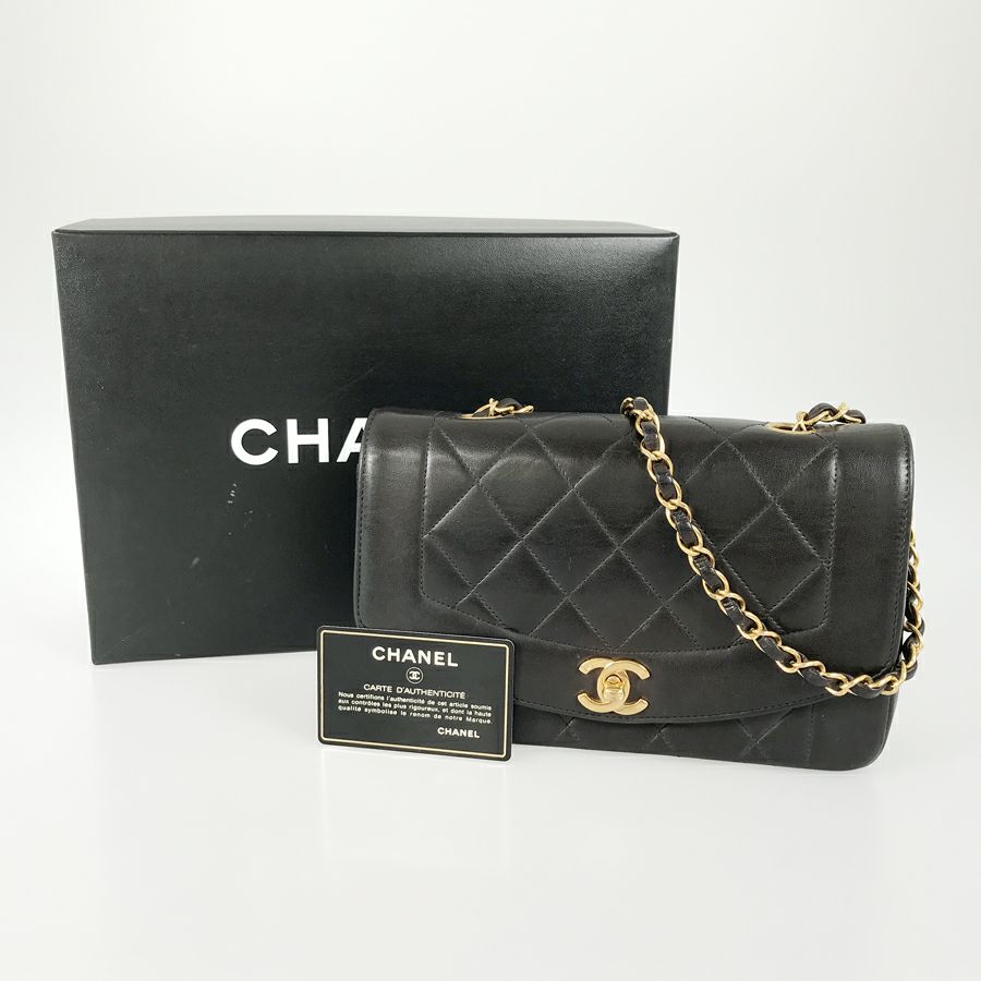 シャネル ショルダーバッグ