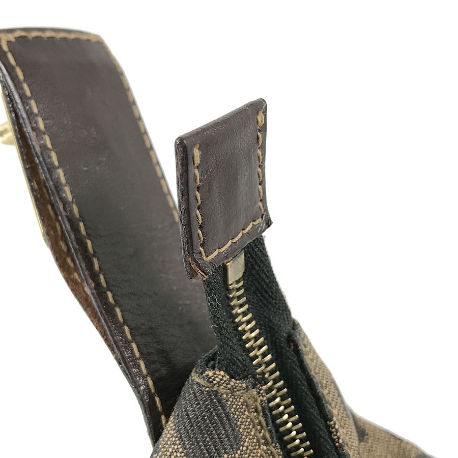 フェンディ バニティケース