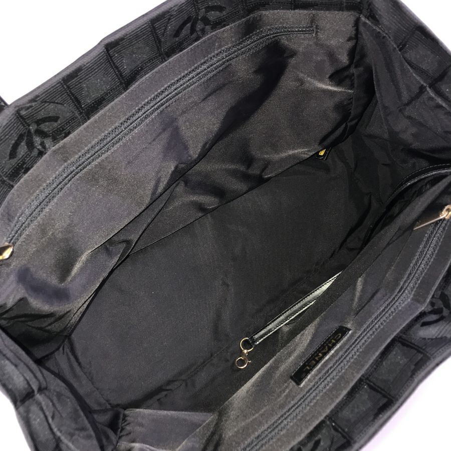 シャネル トートバッグ