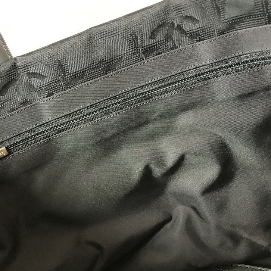 シャネル トートバッグ