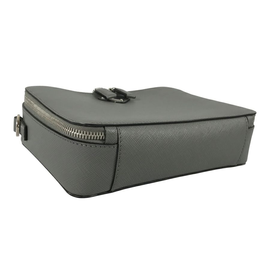 プラダ ハンドバッグ