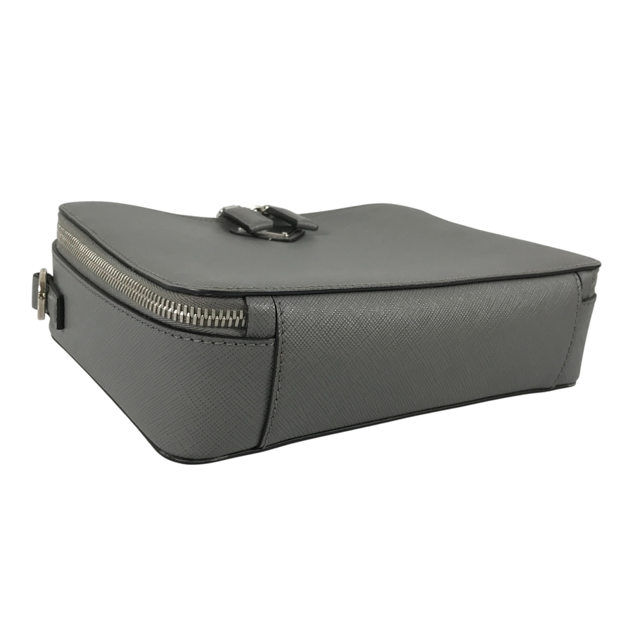 プラダ ハンドバッグ