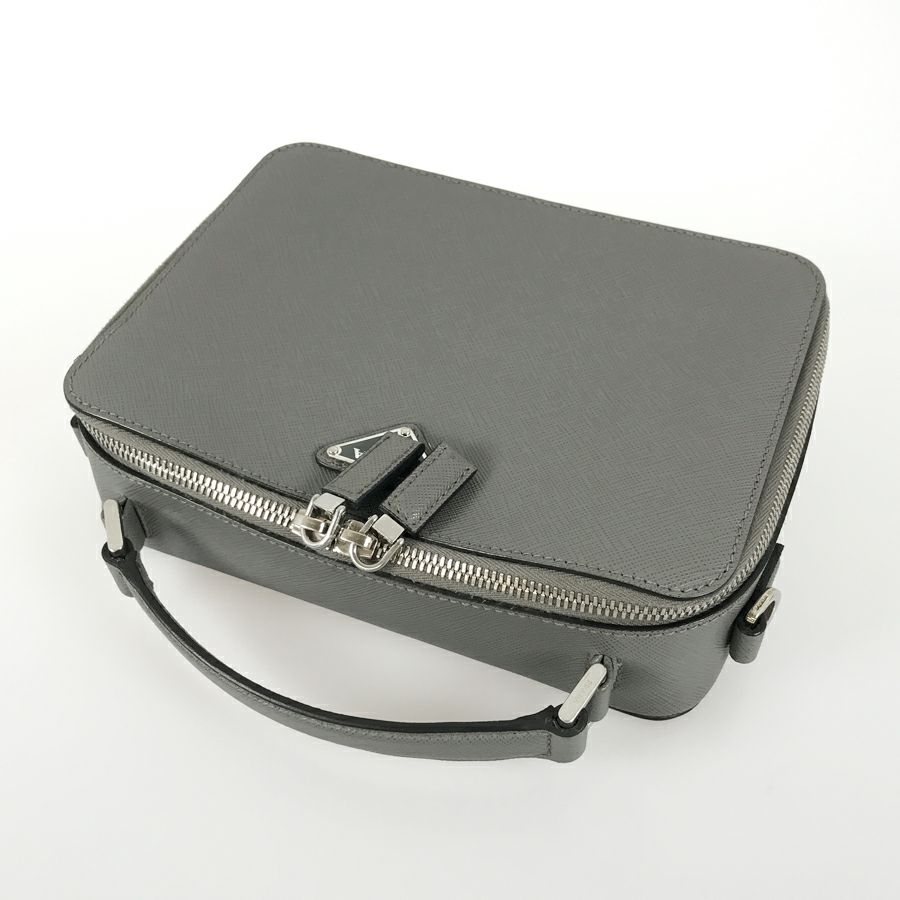 プラダ ハンドバッグ