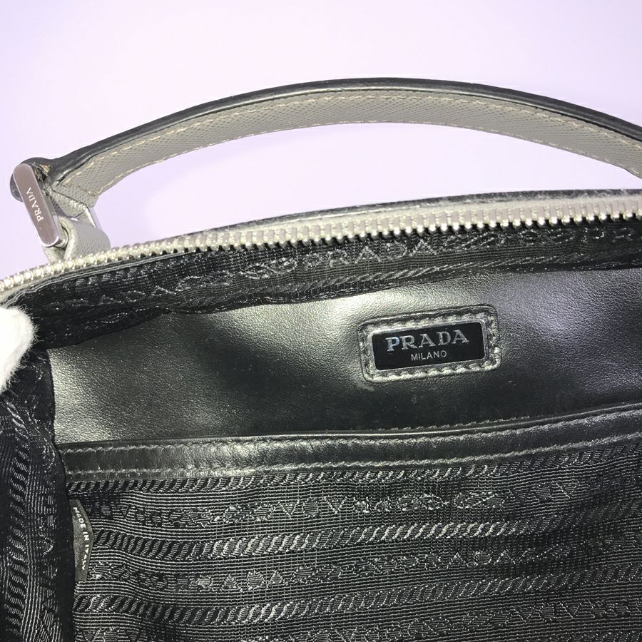 プラダ ハンドバッグ