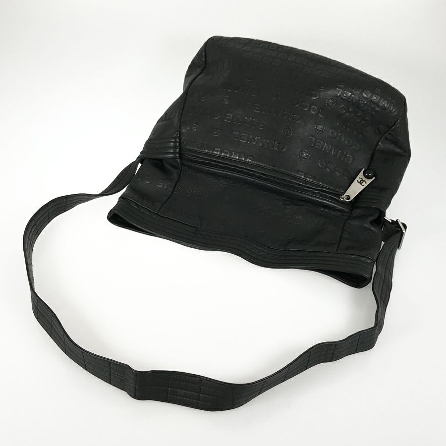 シャネル ショルダーバッグ