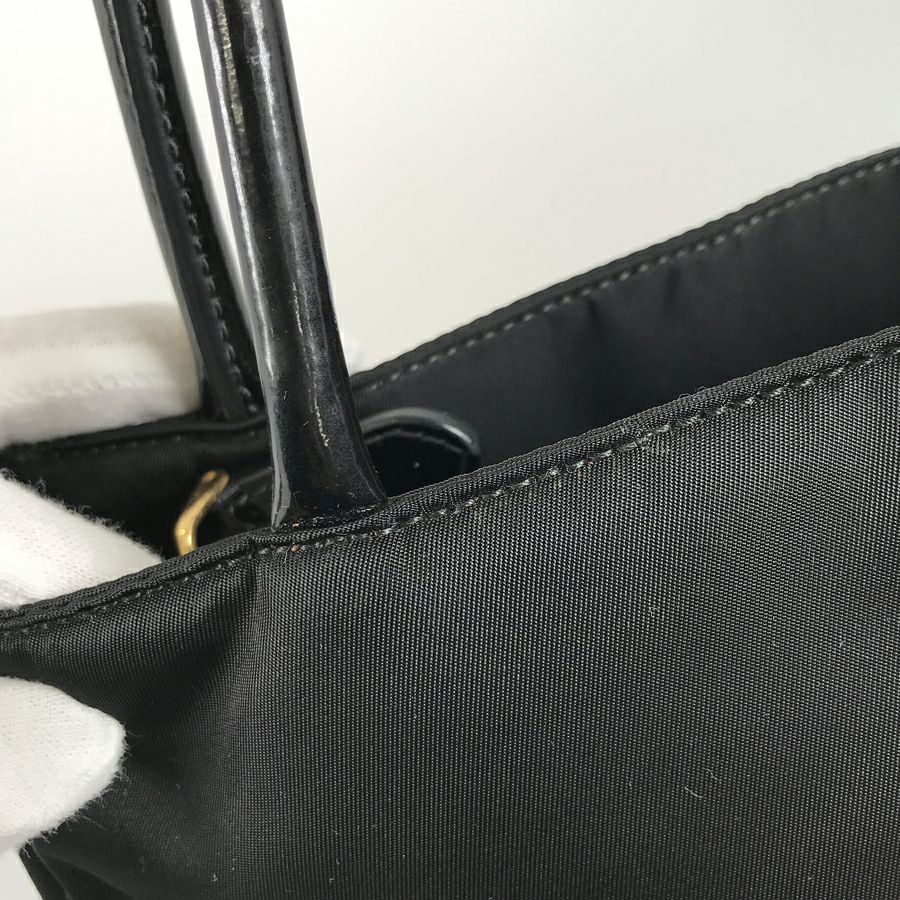 プラダ トートバッグ