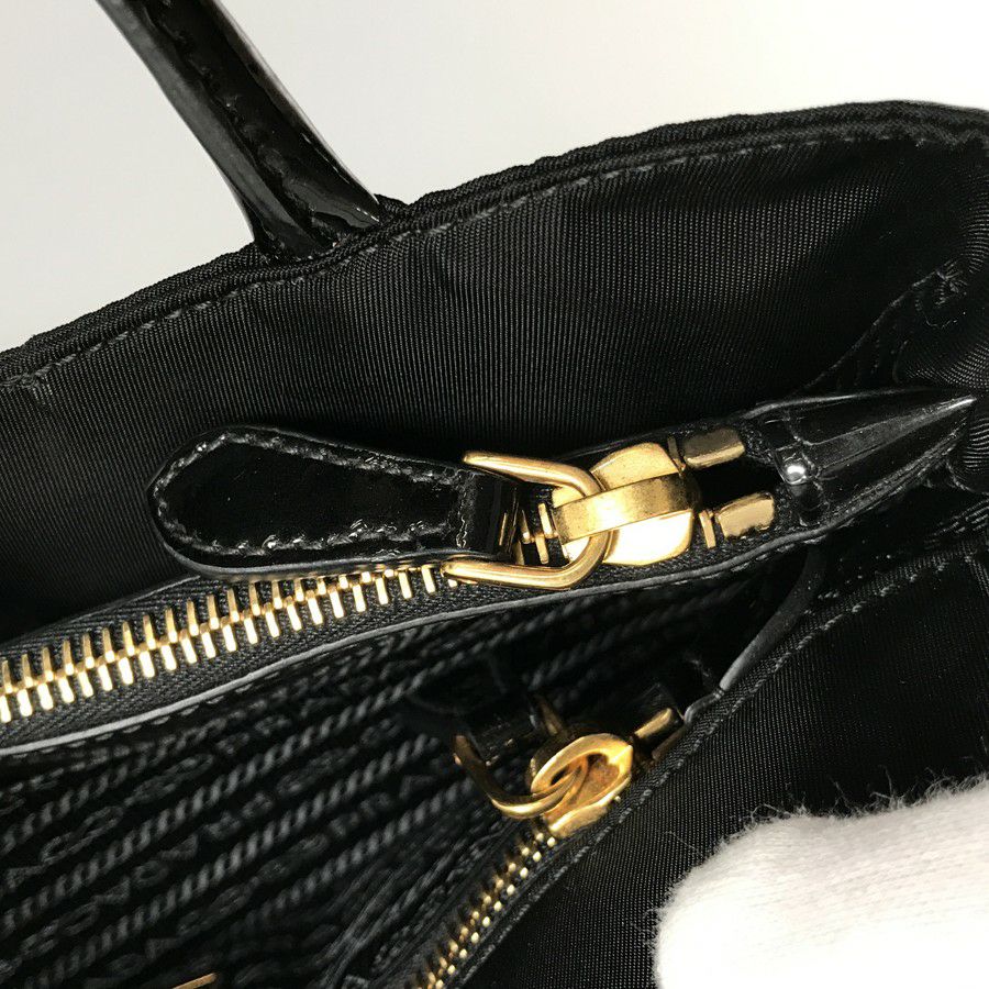 プラダ トートバッグ