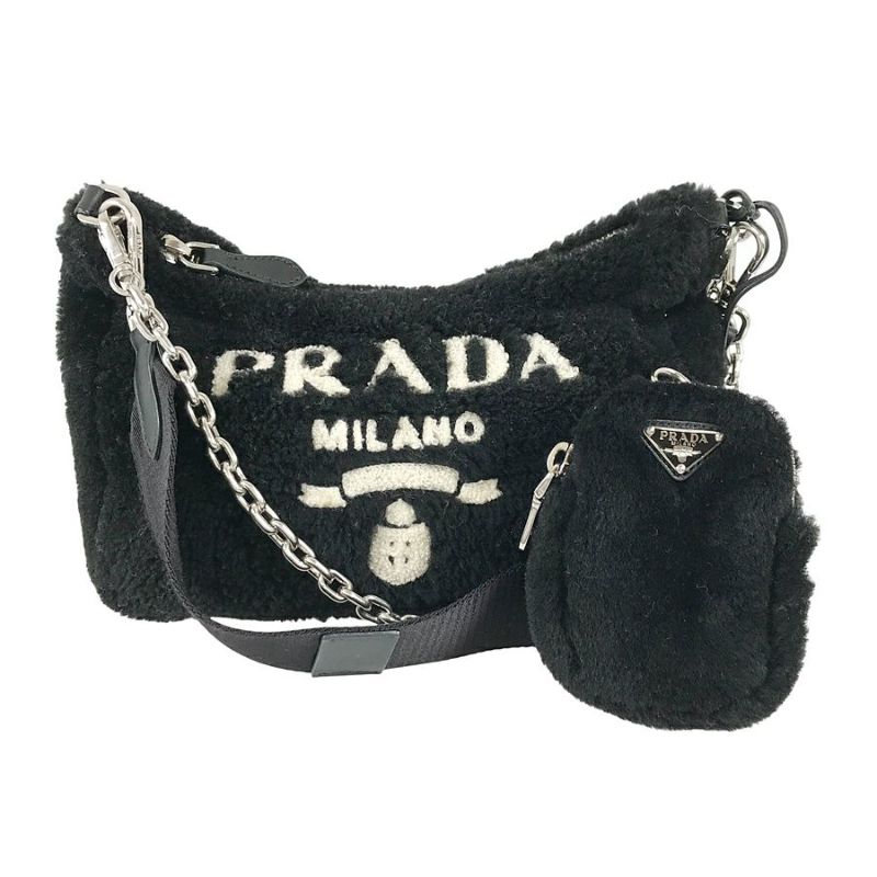 プラダ ショルダーバッグ