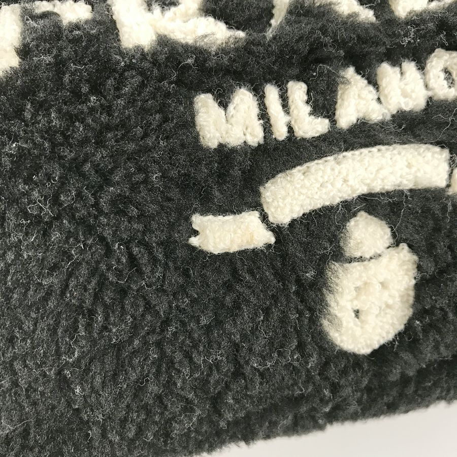 プラダ ショルダーバッグ