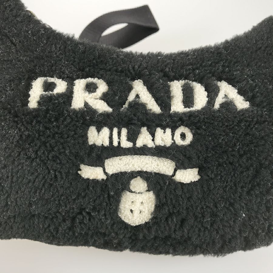 プラダ ショルダーバッグ