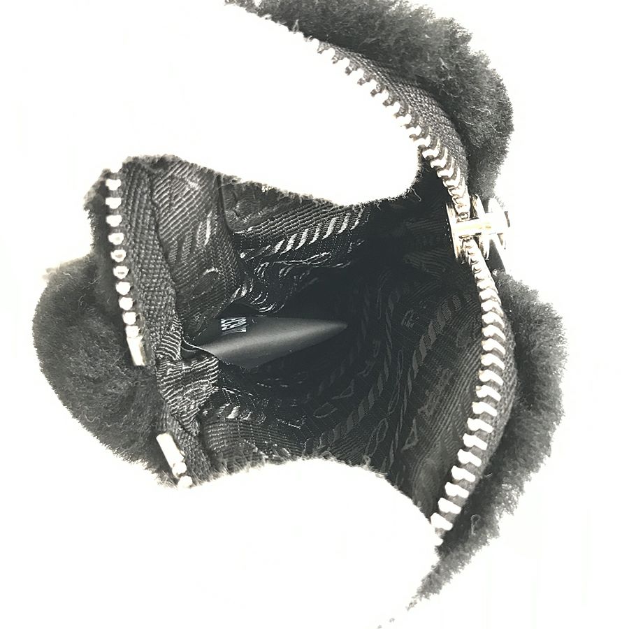 プラダ ショルダーバッグ