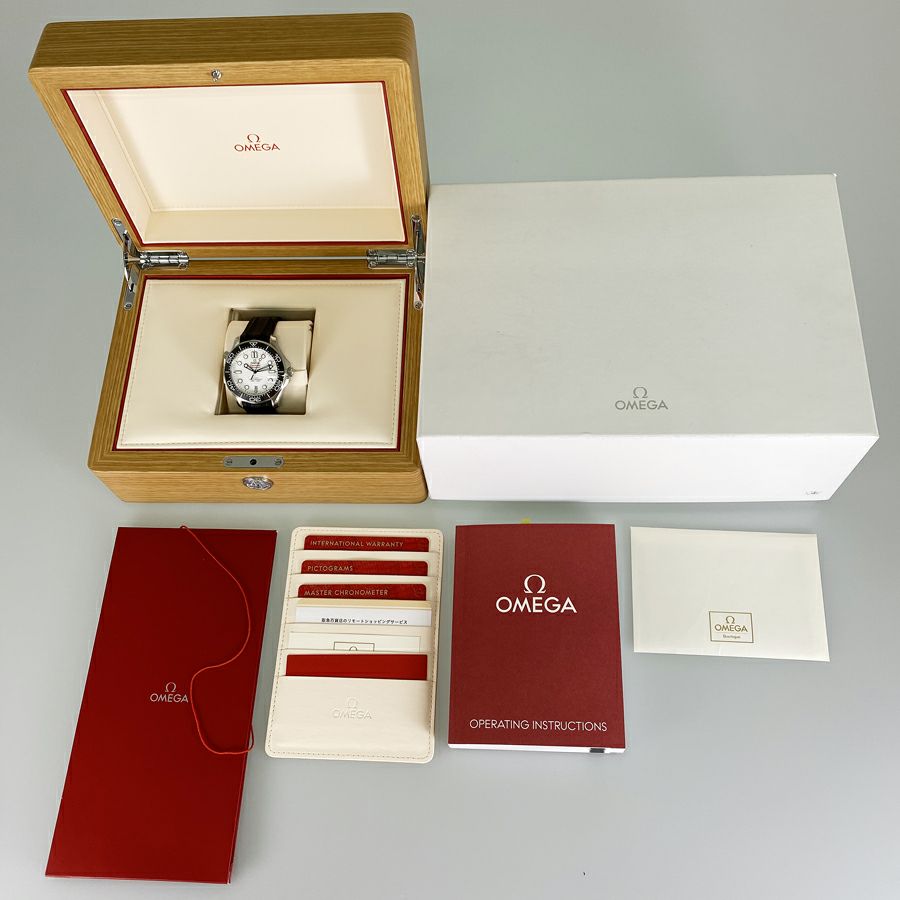 オメガ 210.32.42.20.04.001 メンズ 腕時計