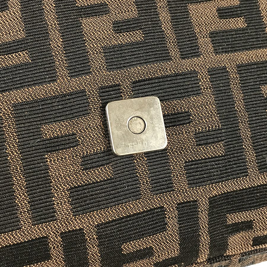 フェンディ ショルダーバッグ