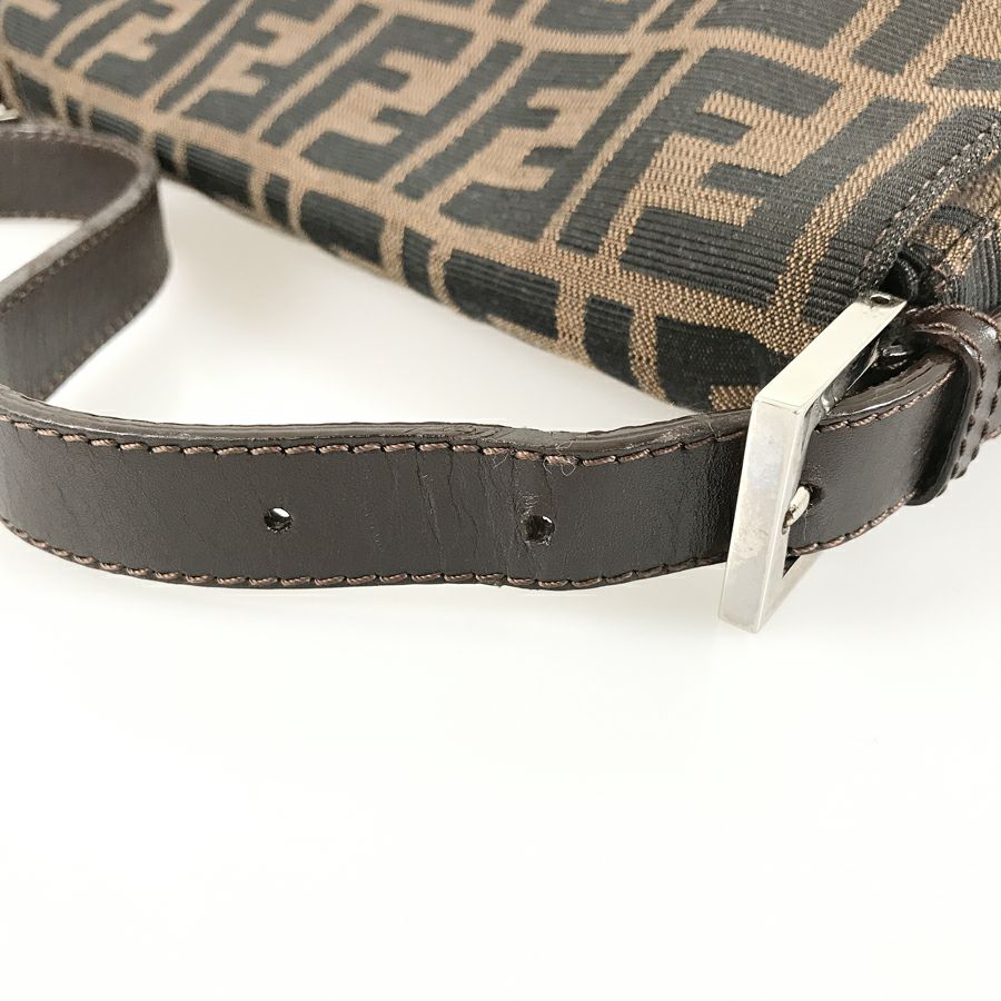 フェンディ ショルダーバッグ