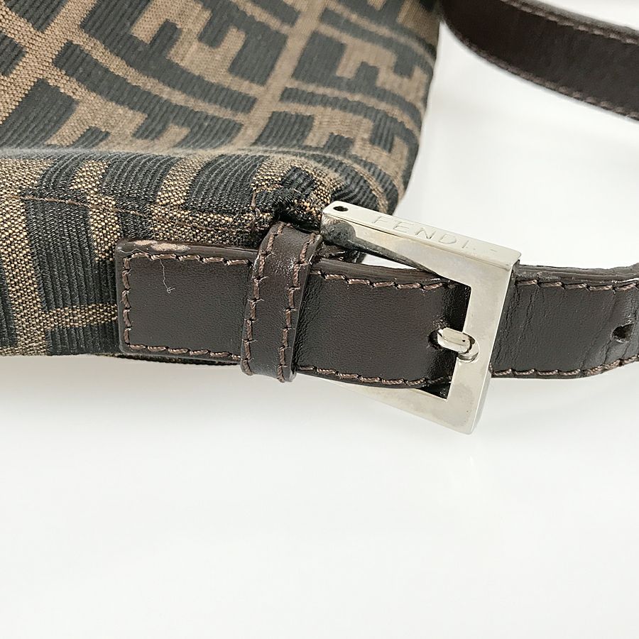 フェンディ ショルダーバッグ