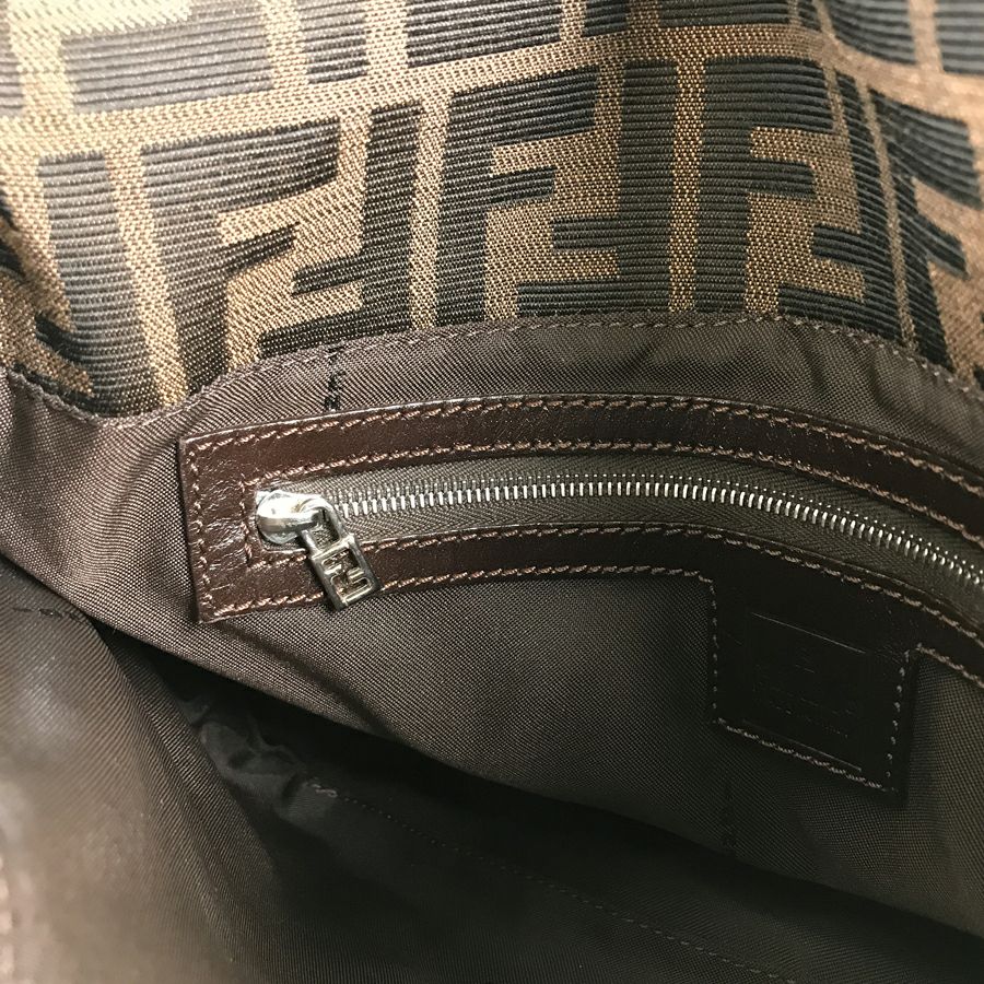 フェンディ ショルダーバッグ