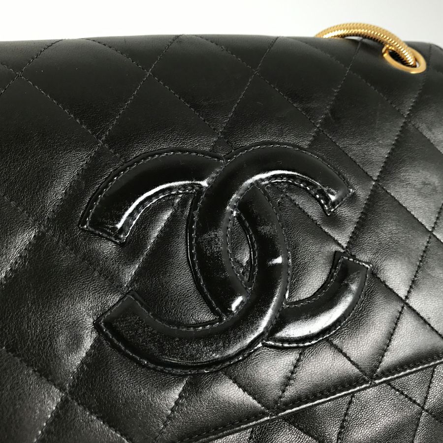 シャネル ショルダーバッグ