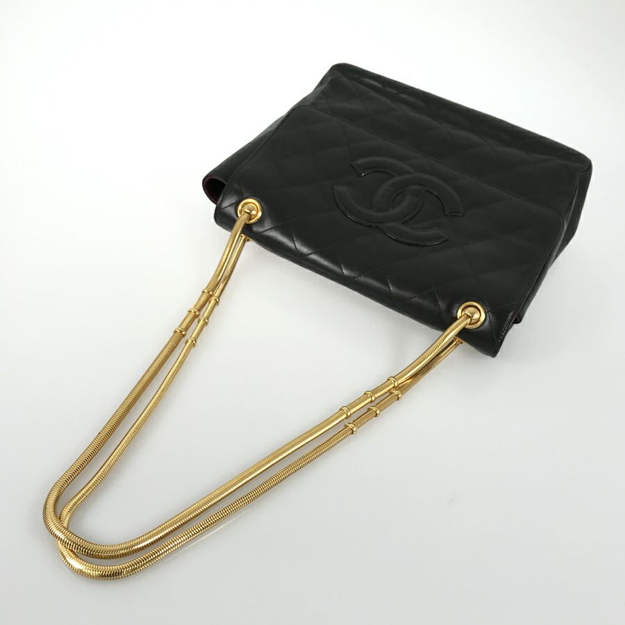 シャネル ショルダーバッグ