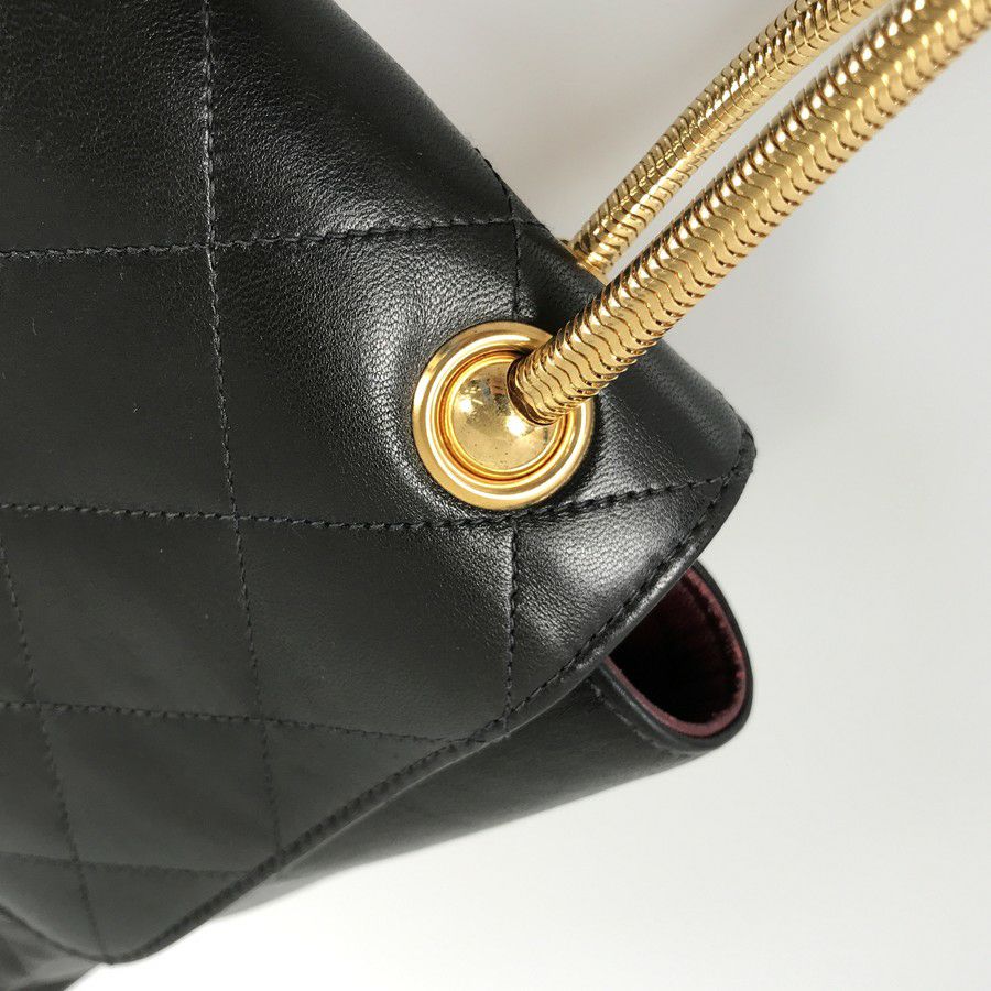 シャネル ショルダーバッグ