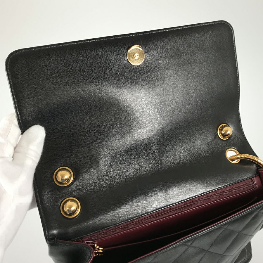 シャネル ショルダーバッグ