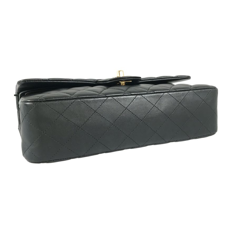 シャネル ショルダーバッグ