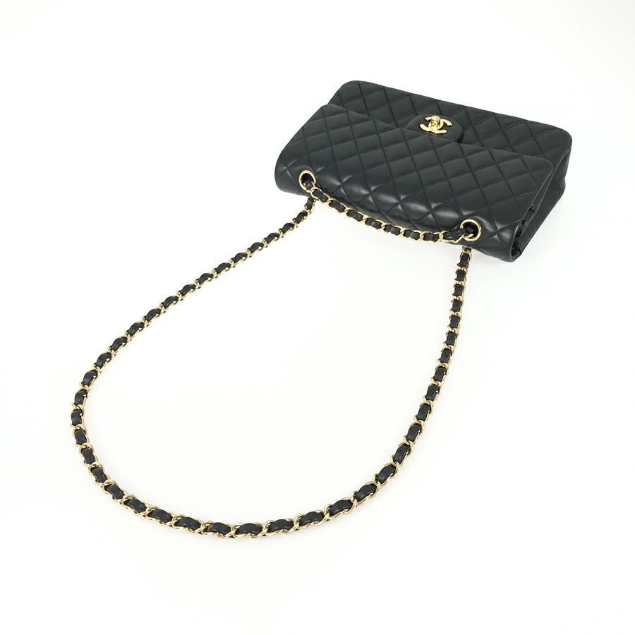 シャネル ショルダーバッグ