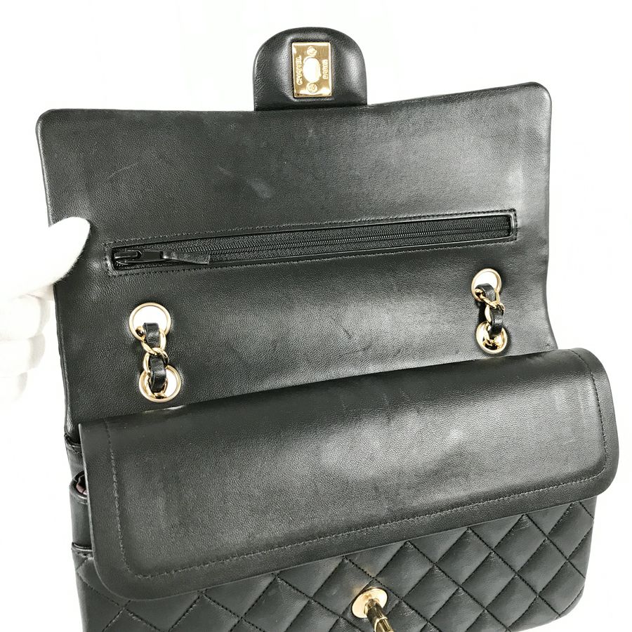 シャネル ショルダーバッグ