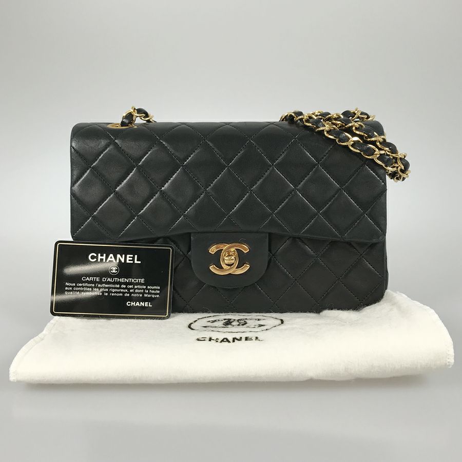 シャネル ショルダーバッグ