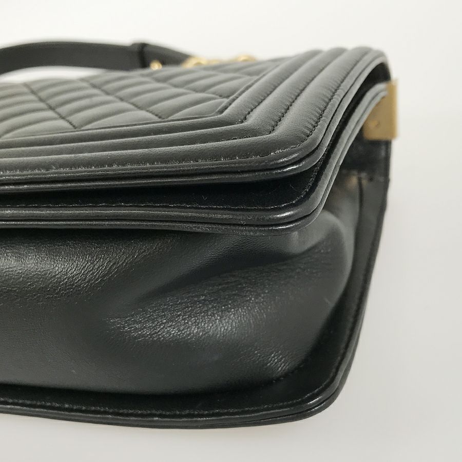 シャネル ショルダーバッグ