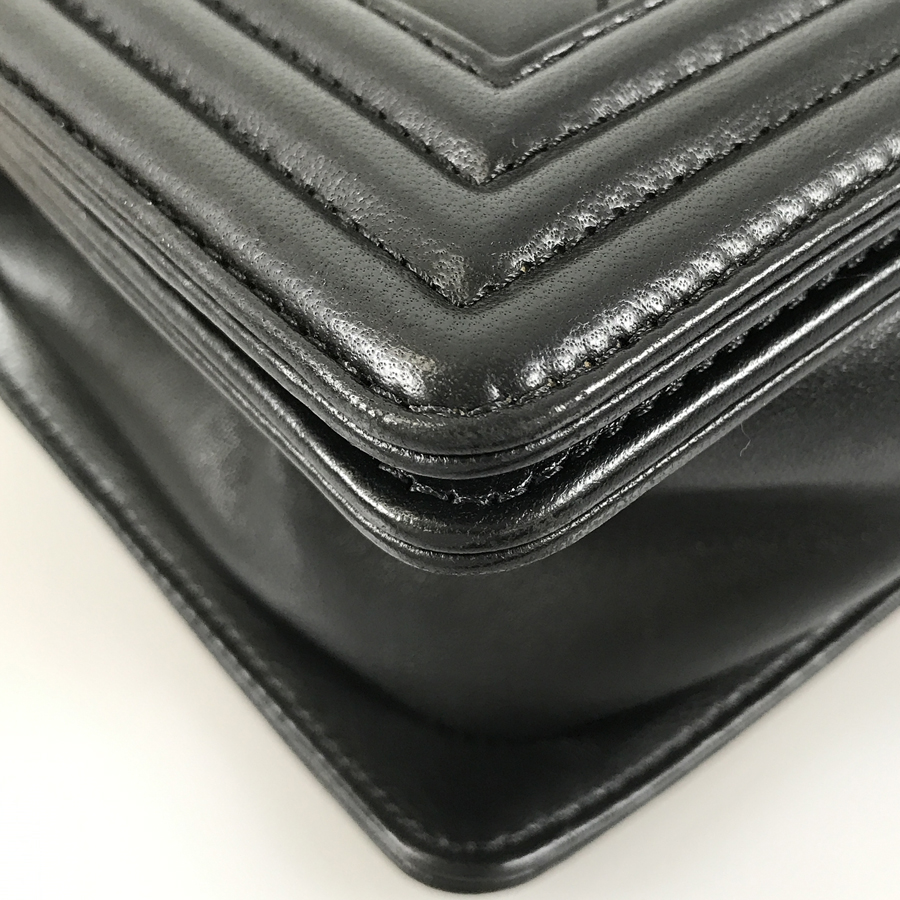 シャネル ショルダーバッグ