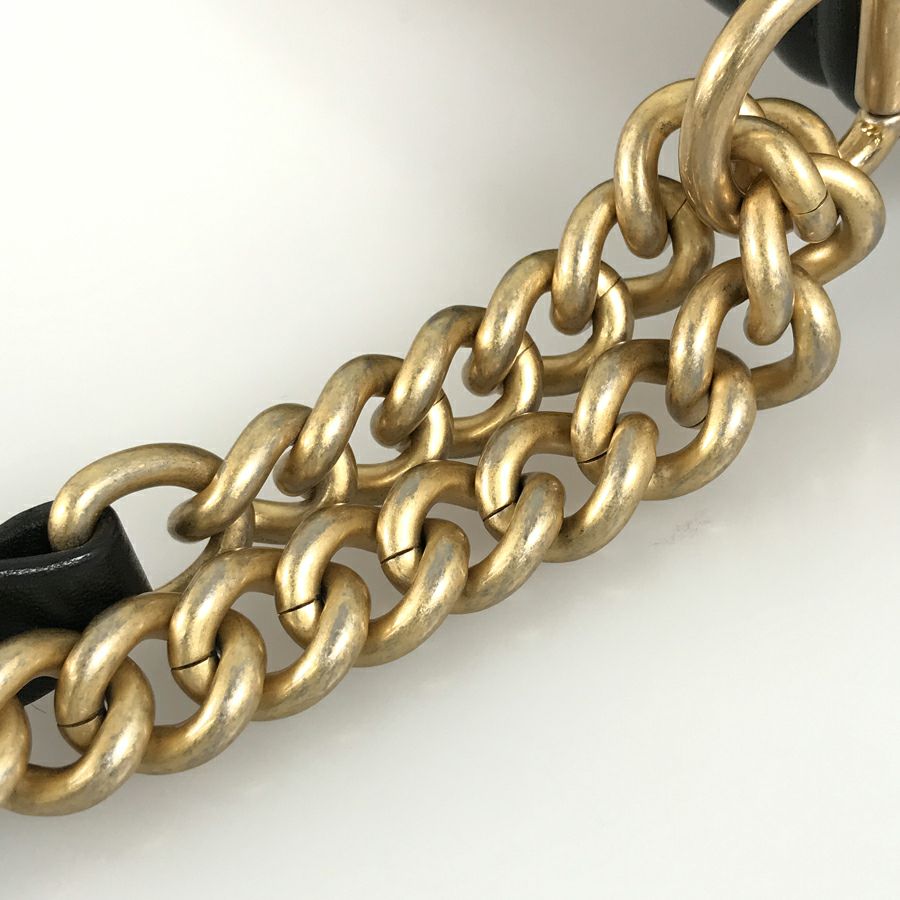 シャネル ショルダーバッグ