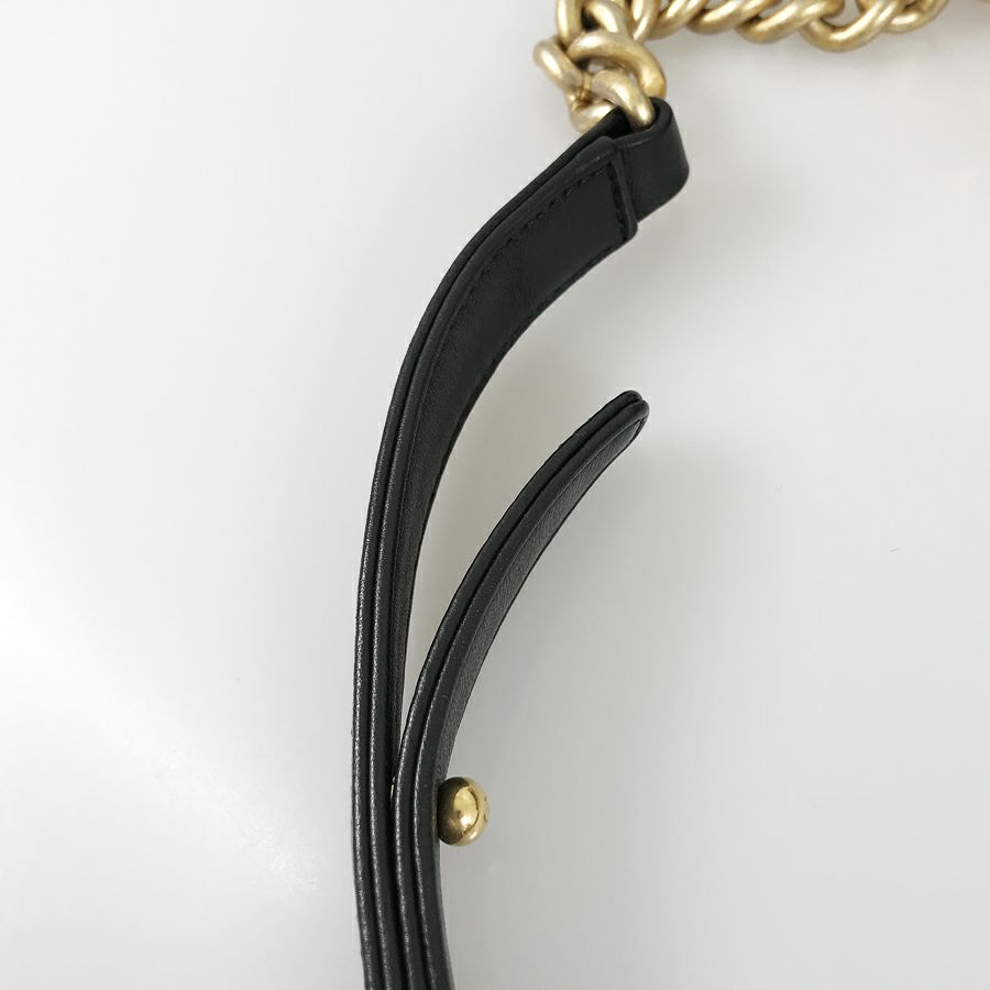 シャネル ショルダーバッグ