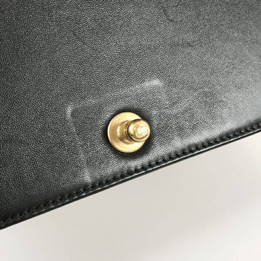 シャネル ショルダーバッグ