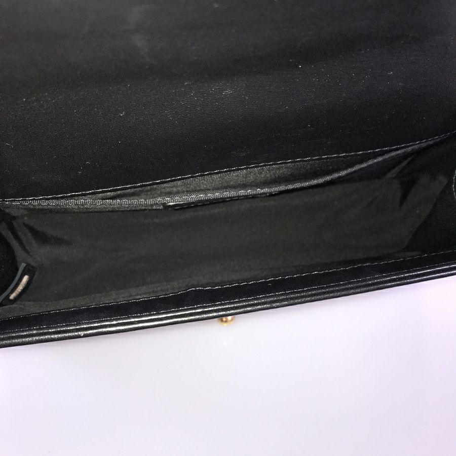 シャネル ショルダーバッグ