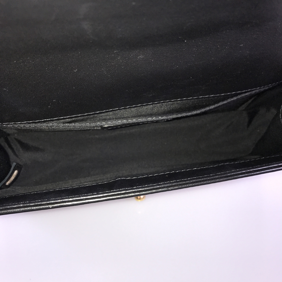 シャネル ショルダーバッグ