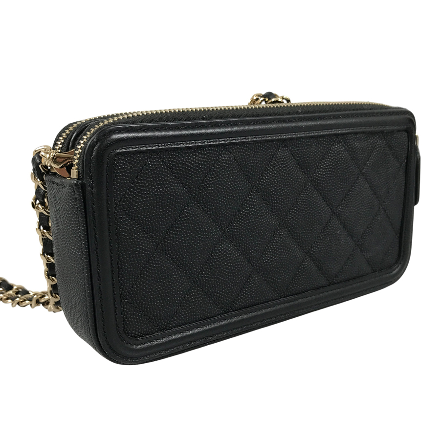 シャネル ショルダーバッグ