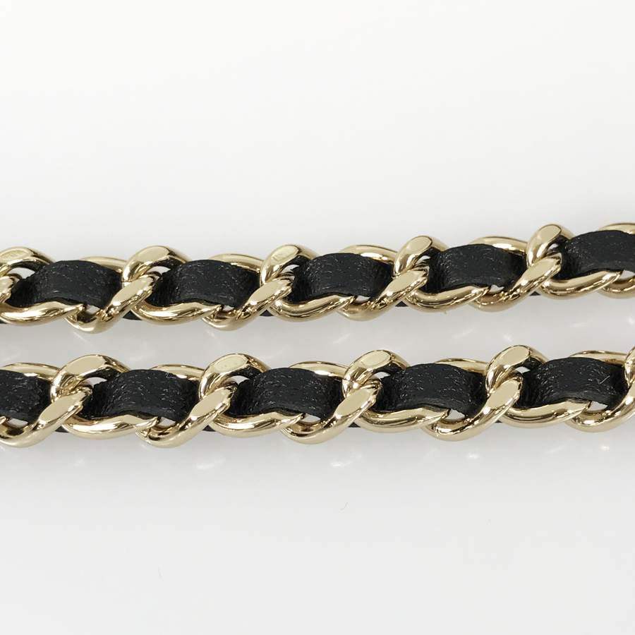 シャネル ショルダーバッグ