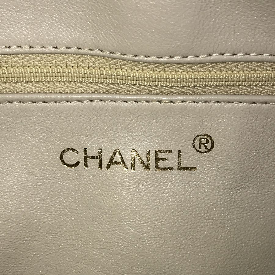 シャネル ショルダーバッグ