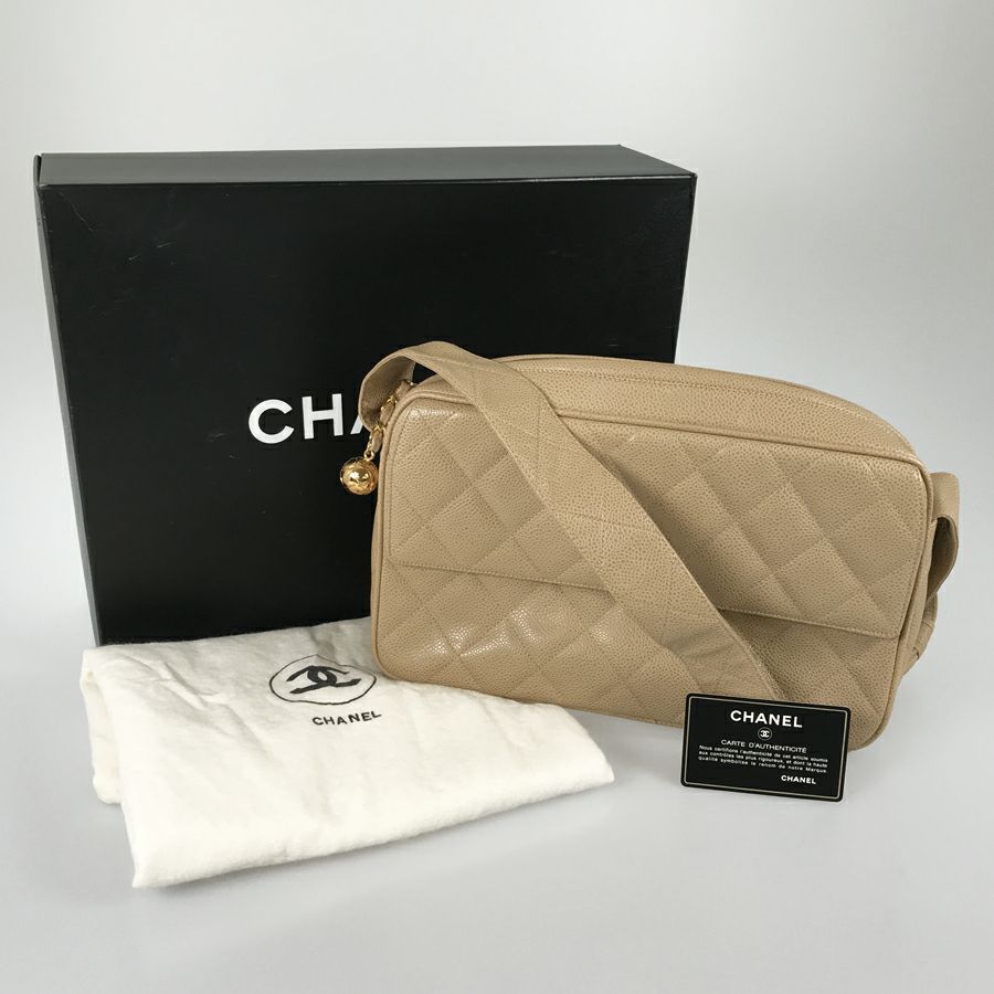 シャネル ショルダーバッグ