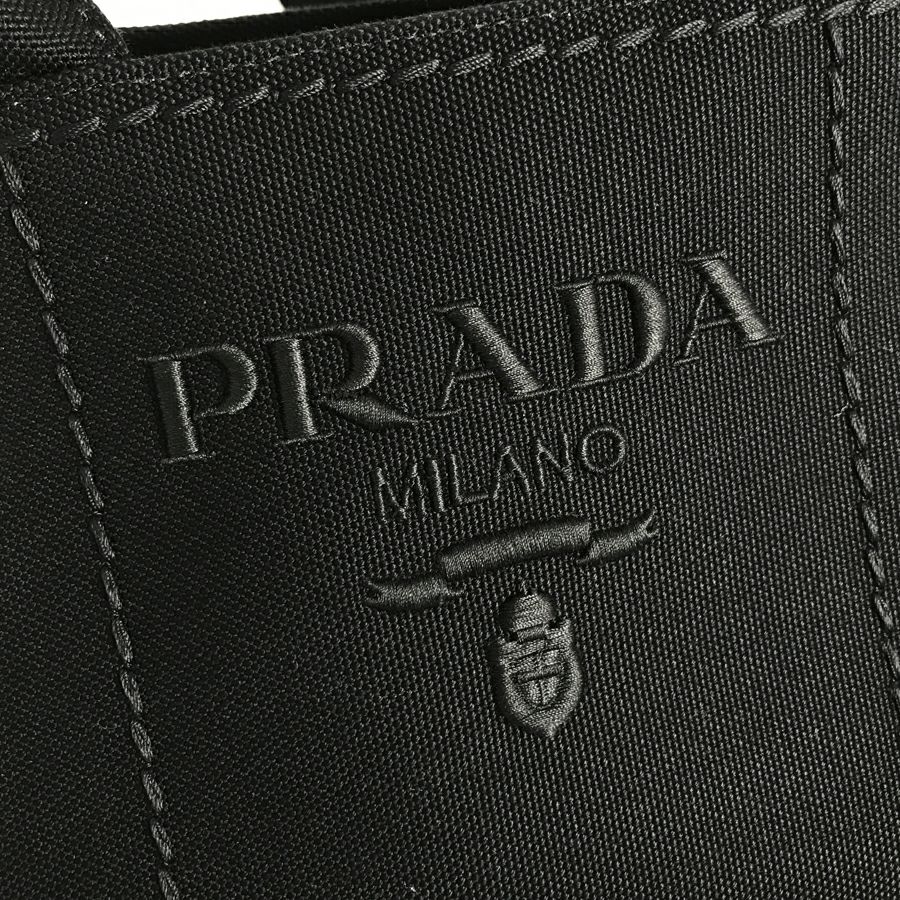 プラダ トートバッグ